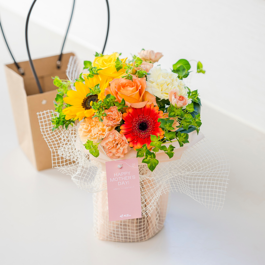 A01[5/2-6 受取・配送]■スタンディングブーケ■おひさまオレンジ